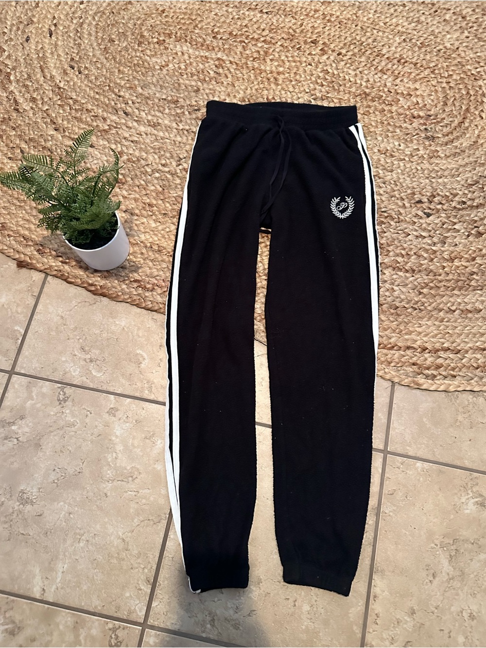 VS PINK JOGGERS